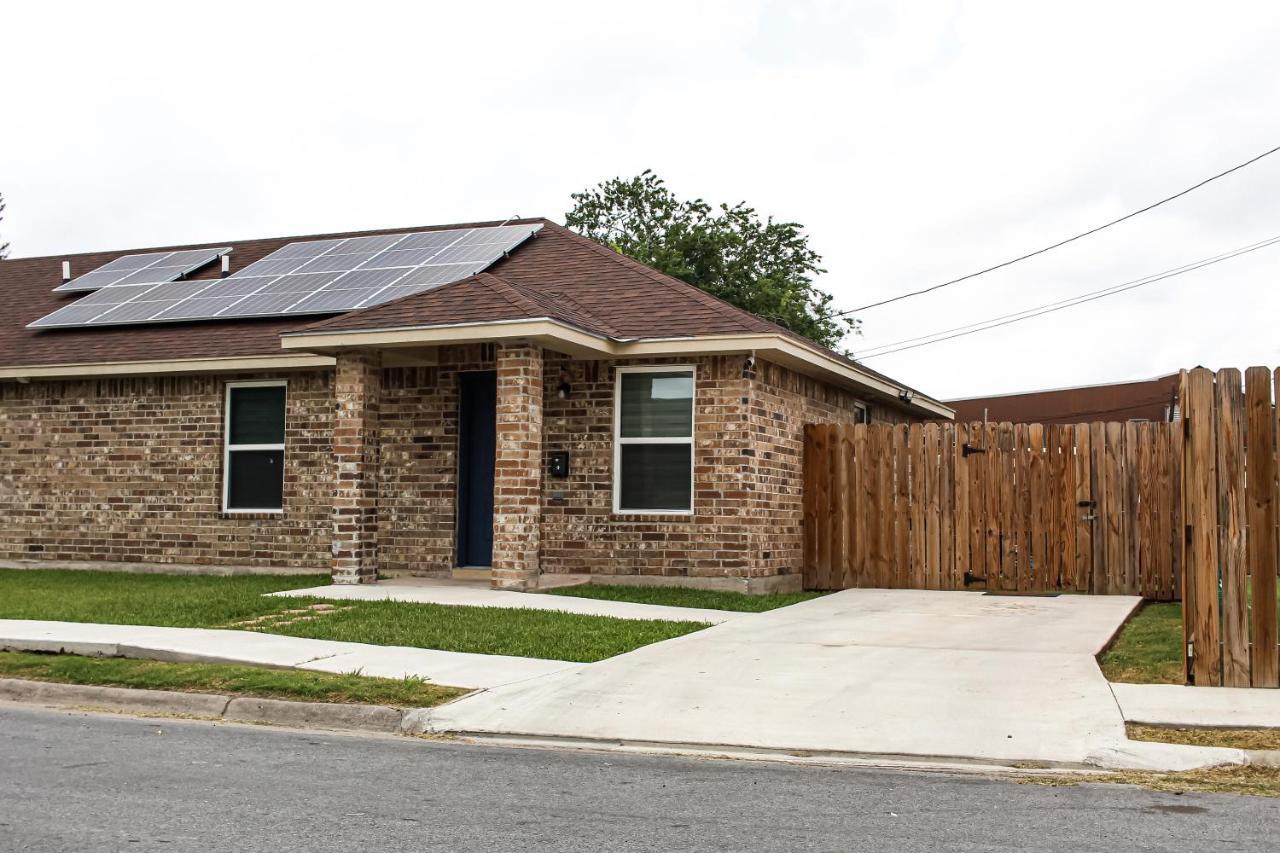 Casa Roble. Downtown Brownsville Kültér fotó